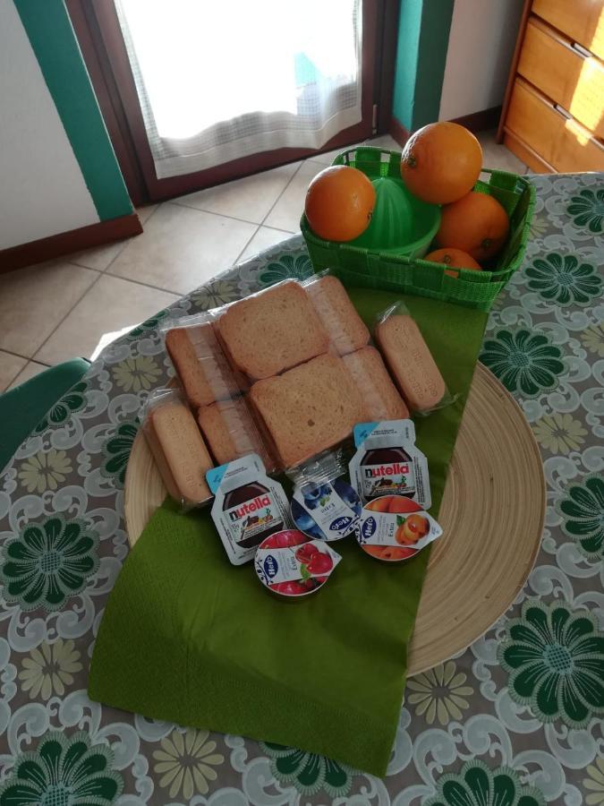Villa d'Allegno Il Nido B&B מראה חיצוני תמונה